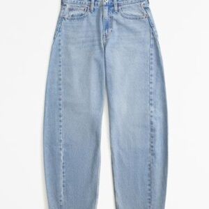 Curve Love Mid Rise Barrel Jean
